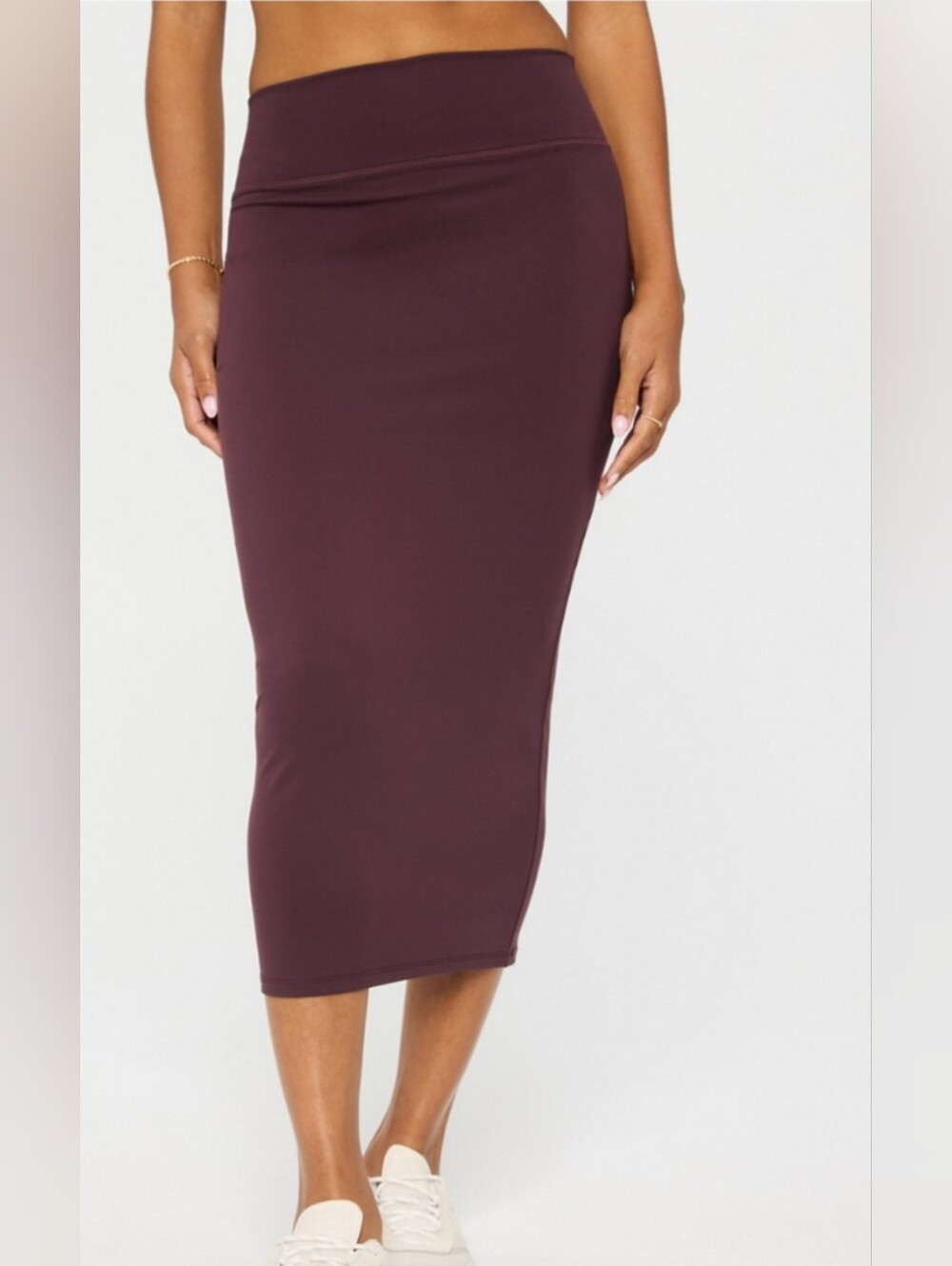 Fabletics- Pureluxe Midi Skirt - Oxblood